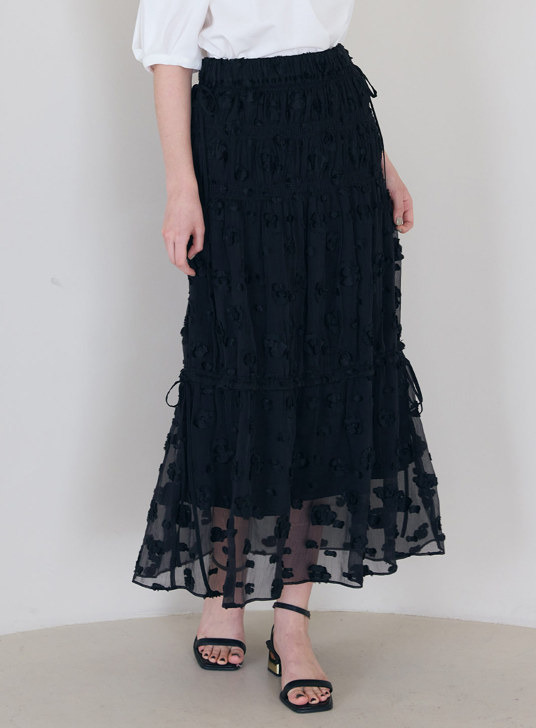 【5/22発売】カットジャガードシャーリングスカート