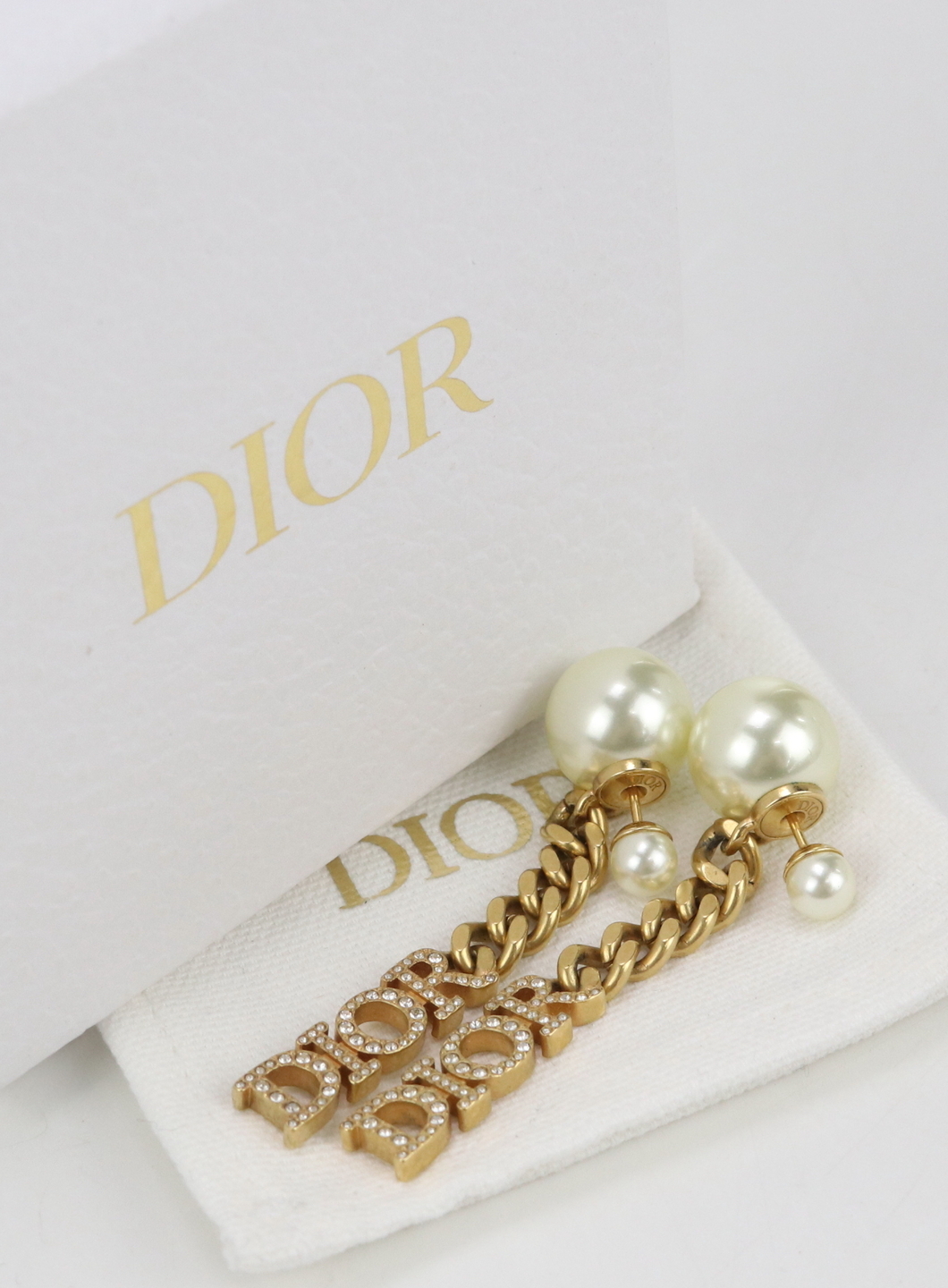 DIOR パール ピアス