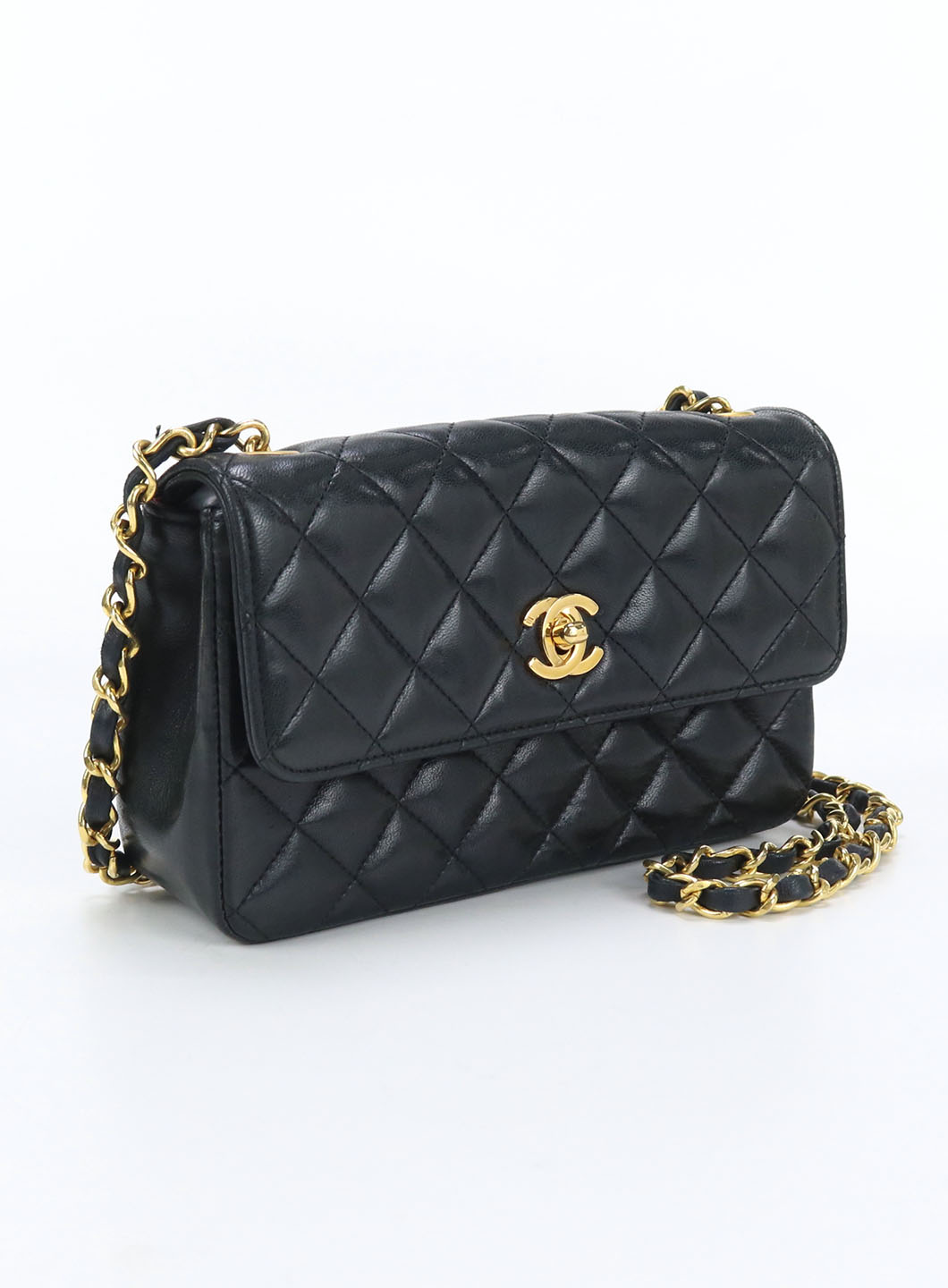 CHANEL マトラッセチェーンショルダーバッグ