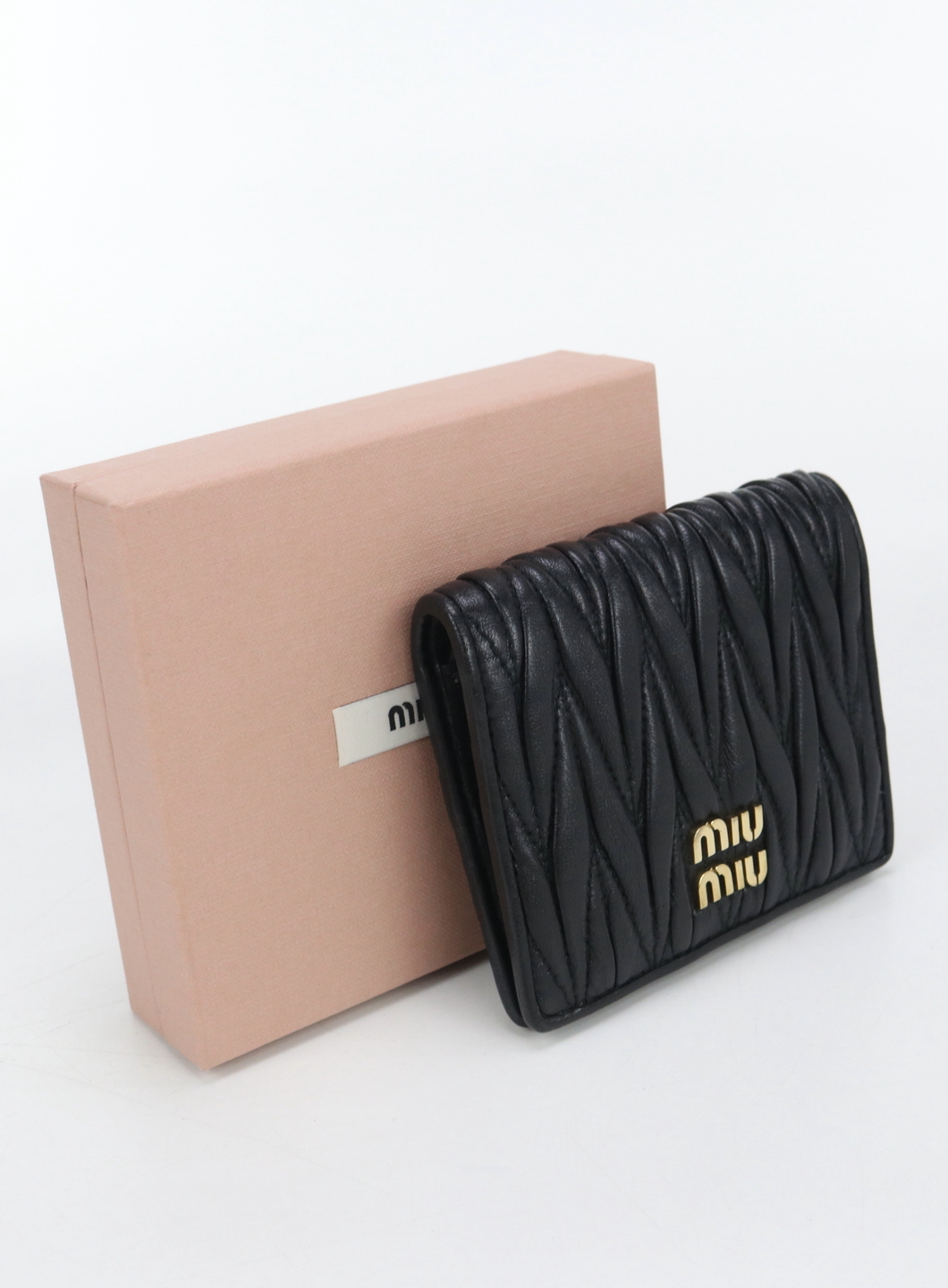 MIUMIU マテラッセ 二つ折ウォレット